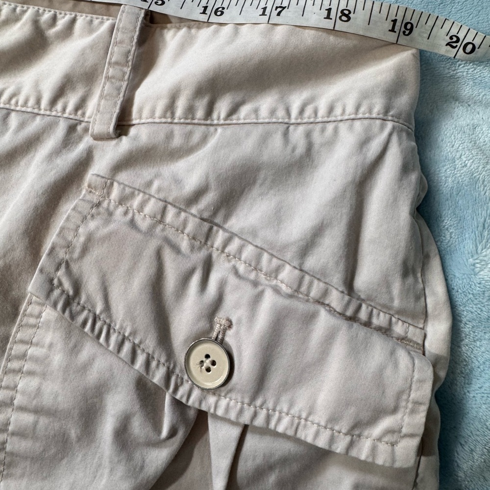 Talbots Lightweight Cargo Shorts in cream color - Size 16 Y2K Style - Picture 5 of 9
